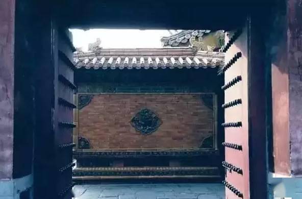 Modern 玄关 entrance threshold